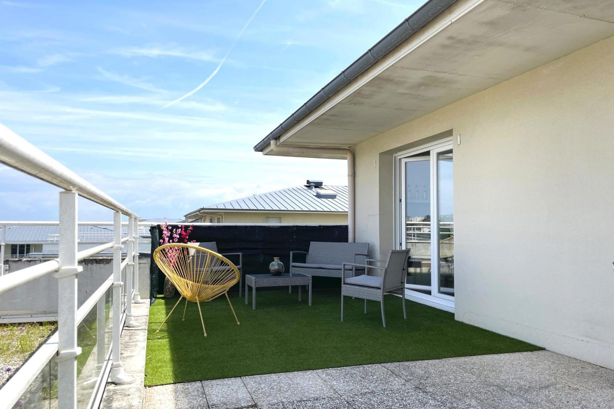 Le Rooftop - Terrasse - Parking - Piscine ก็อง ภายนอก รูปภาพ